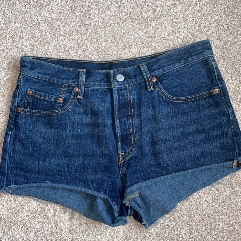 Levi’s 501 high waisted denim shorts